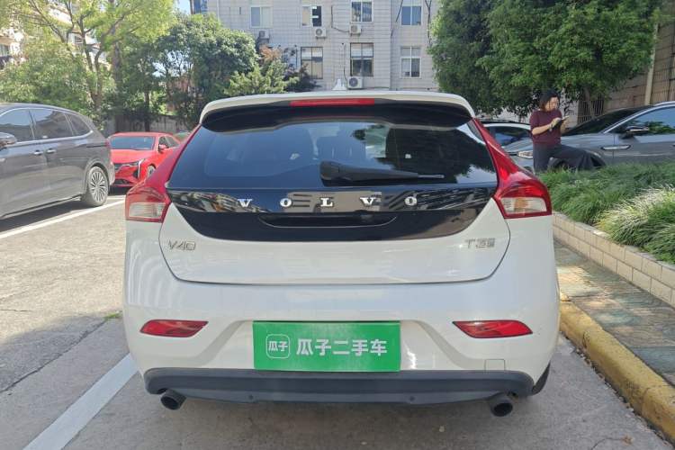 Used Volvo V40 2017 T3 Zhiya Edition Rear