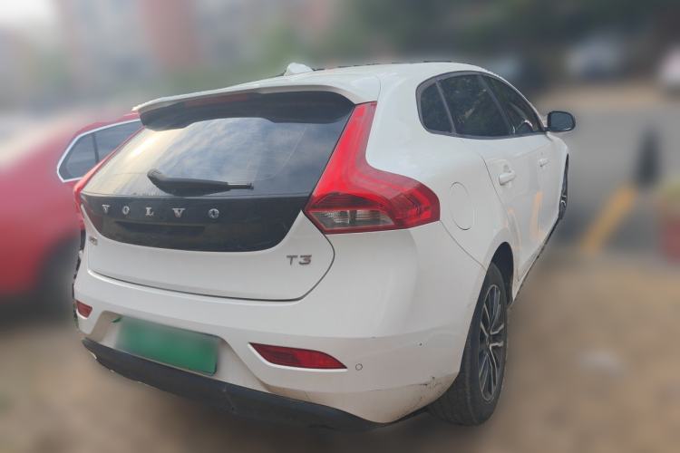 Used Volvo V40 2017 T3 Zhiyi Edition Rear Right 45 Deg