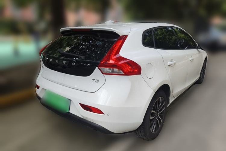 Used Volvo V40 2017 T3 Zhiyi Edition Rear Right 45 Deg