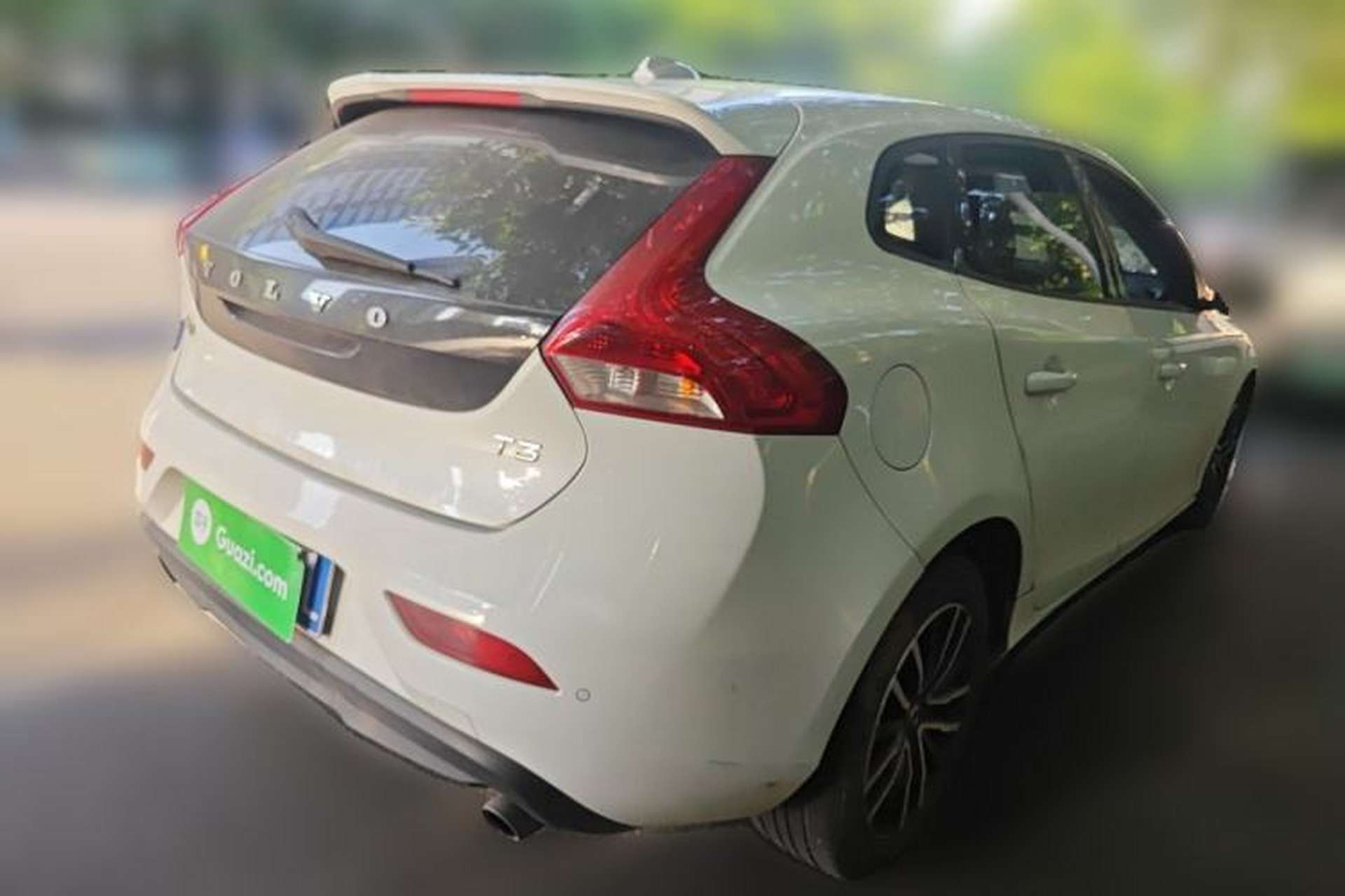 Used Volvo V40 2017 T3 Zhiyi Edition Rear Right 45 Deg