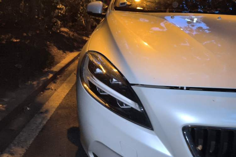 Used Volvo V40 2017 T3 Zhiyi Edition Right Front Headlight