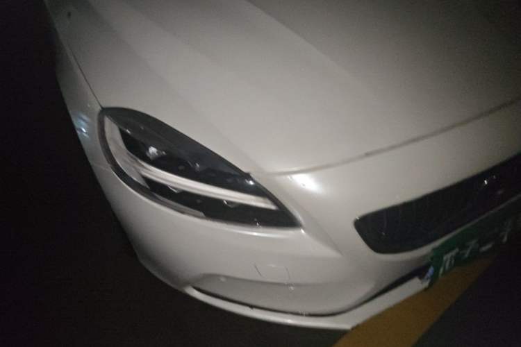 Used Volvo V40 2017 T3 Zhiya Edition Right Front Headlight