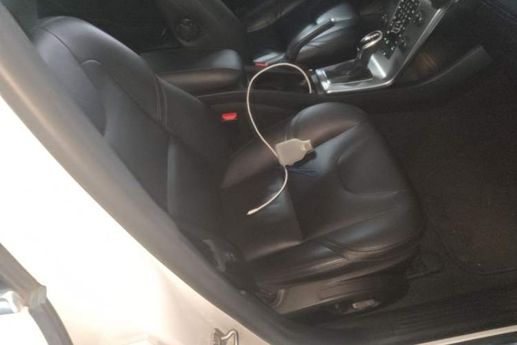 Used Volvo V40 2017 T3 Zhiya Edition Right Front Seat