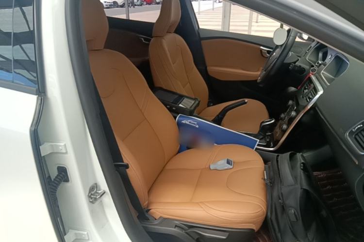 Used Volvo V40 2017 T3 Zhiyi Edition Right Front Seat