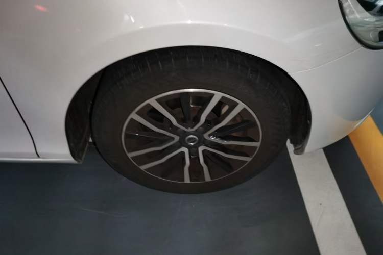 Used Volvo V40 2017 T3 Zhiyi Edition Right Front Wheel Hub