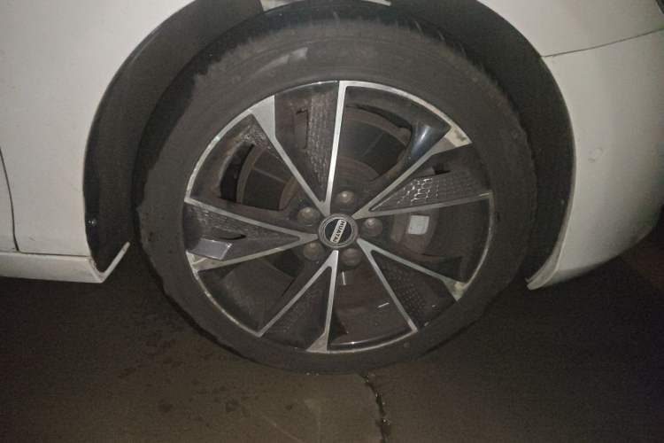 Used Volvo V40 2017 T3 Zhiya Edition Right Front Wheel Hub