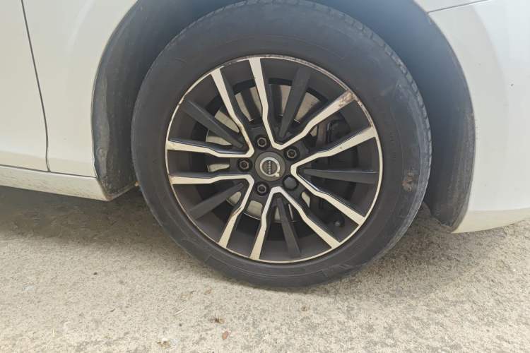 Used Volvo V40 2017 T3 Zhiyi Edition Right Front Wheel Hub