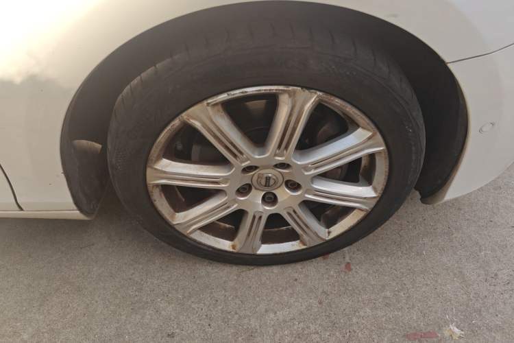 Used Volvo V40 2017 T3 Zhiya Edition Right Front Wheel Hub