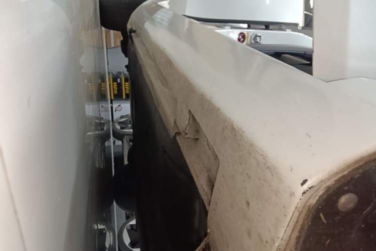 Used Volvo V40 2017 T3 Zhiyi Edition Right Side Sill