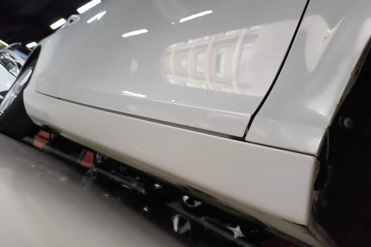 Used Volvo V40 2017 T3 Zhiyi Edition Right Side Sill