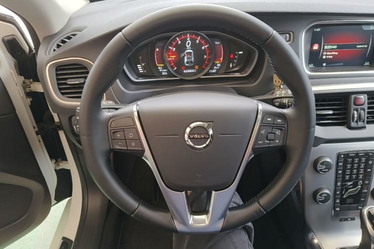 Used Volvo V40 2017 T3 Zhiya Edition Steering Wheel