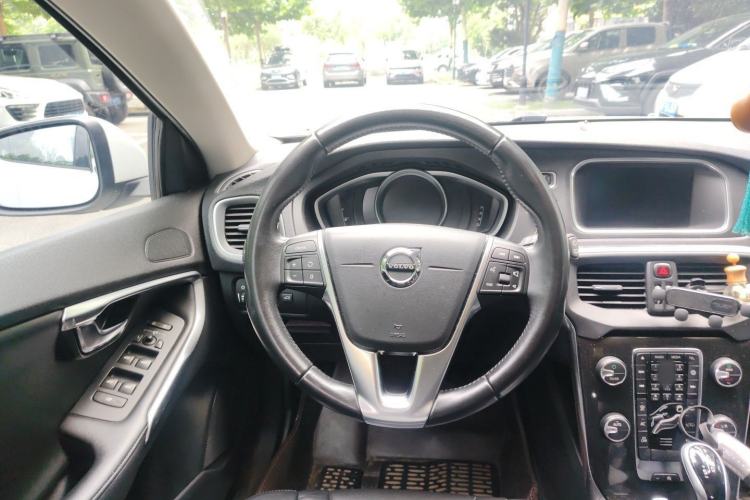 Used Volvo V40 2017 T3 Zhiya Edition Steering Wheel