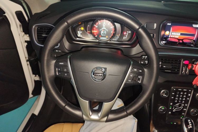 Used Volvo V40 2017 T3 Zhiyi Edition Steering Wheel