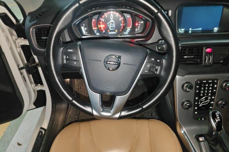 Used Volvo V40 2017 T3 Zhiya Edition Steering Wheel