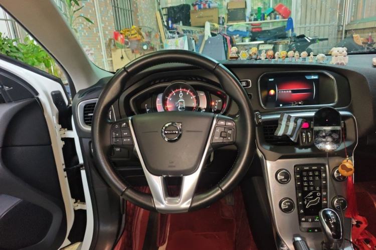 Used Volvo V40 2017 T3 Zhiya Edition Steering Wheel