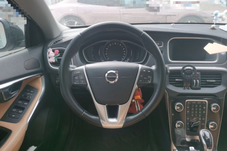 Used Volvo V40 2017 T3 Zhiyi Edition Steering Wheel