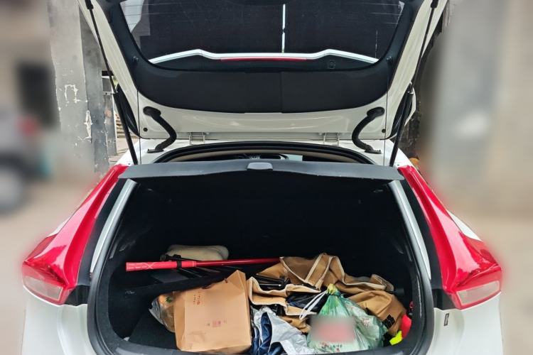 Used Volvo V40 2017 T3 Smart Edition Trunk