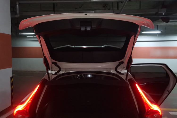 Used Volvo V40 2017 T3 Zhiya Edition Trunk