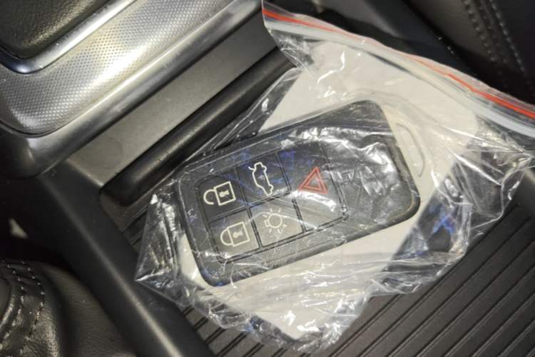 Used Volvo V40 2017 T3 Zhiya Edition Vehicle Key