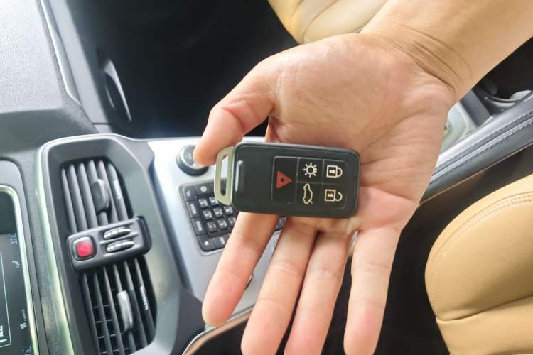 Used Volvo V40 2017 T3 Zhiya Edition Vehicle Key