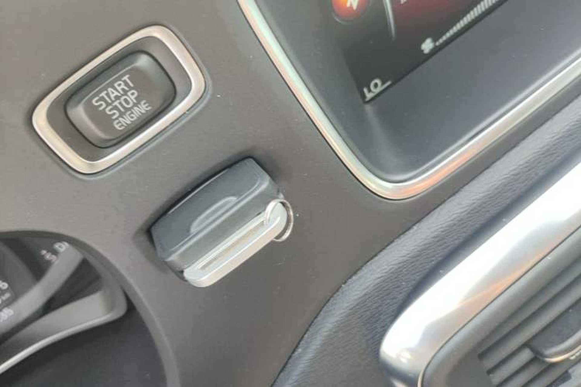 Used Volvo V40 2017 T3 Zhiyi Edition Vehicle Key