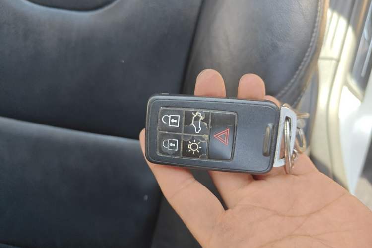 Used Volvo V40 2017 T3 Zhiya Edition Vehicle Key