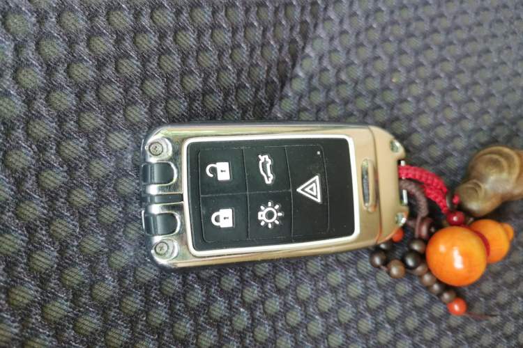 Used Volvo V40 2017 T4 Smart Luxury Edition Vehicle Key