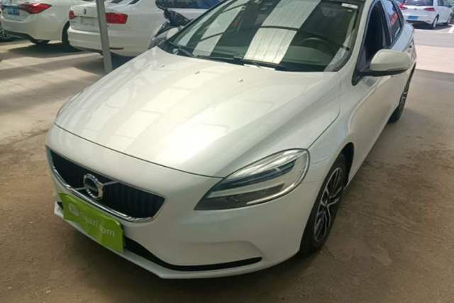 Used Volvo V40 2017 T3 Zhiyi Edition