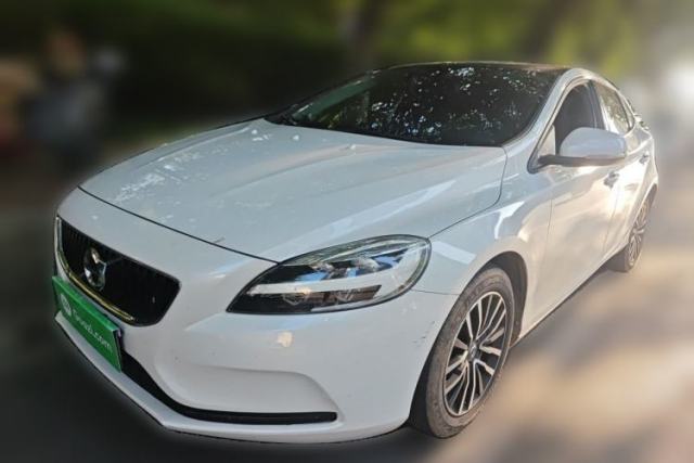 Used Volvo V40 2017 T3 Zhiyi Edition