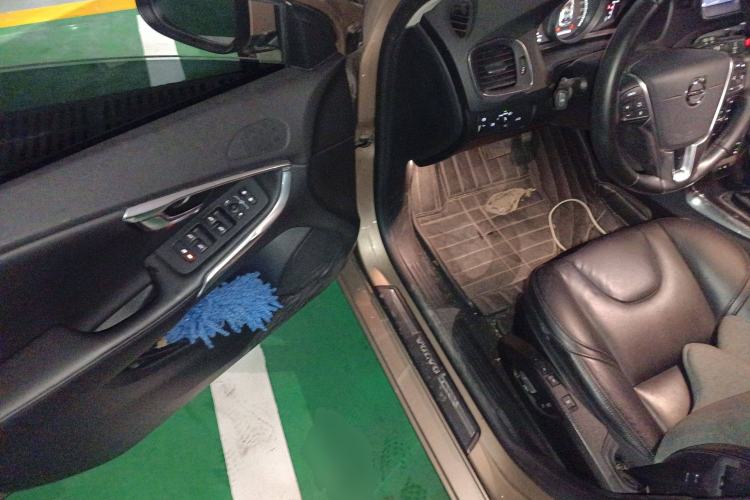 Used Volvo V40 2017 T3 Zhiyi Edition Driver Seat