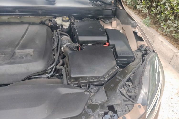 Used Volvo V40 2017 Cross Country T3 Zhiya Edition Engine Bay Left