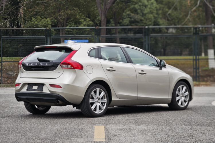 Used Volvo V40 2017 T3 Zhiya Edition Exterior 1