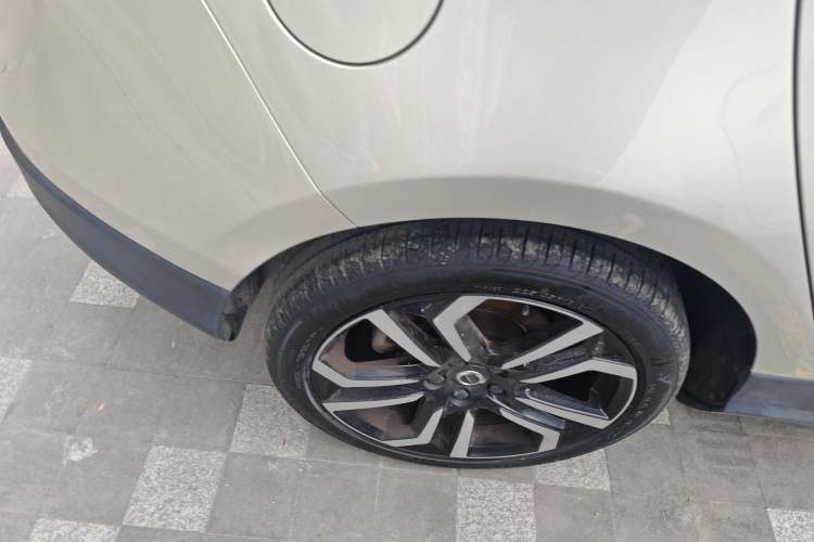 Used Volvo V40 2017 Cross Country T3 Zhiya Edition Exterior 6