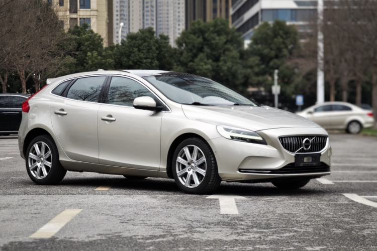 Used Volvo V40 2017 T3 Zhiya Edition Exterior 7