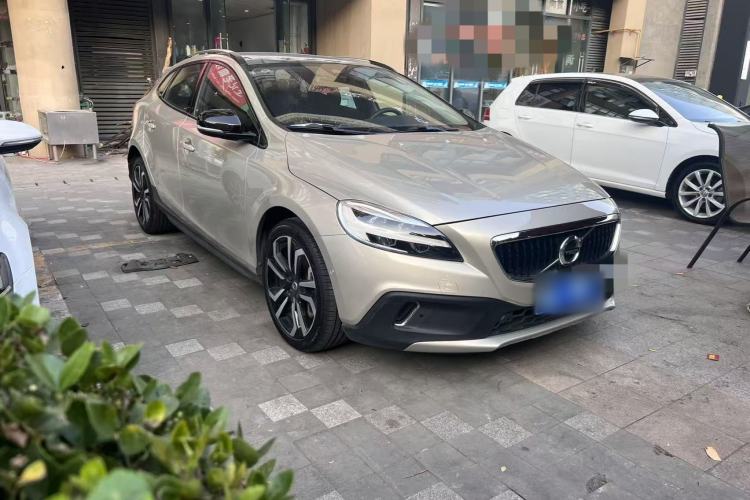 Used Volvo V40 2017 Cross Country T3 Zhiya Edition Exterior 8