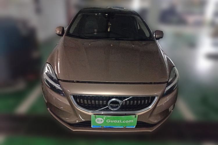 Used Volvo V40 2017 T3 Zhiyi Edition Front