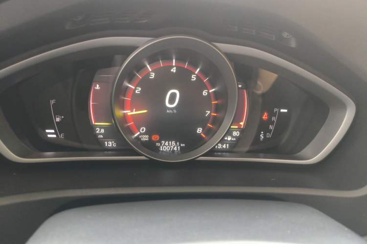 Used Volvo V40 2017 T3 Zhiya Edition Instrument Cluster