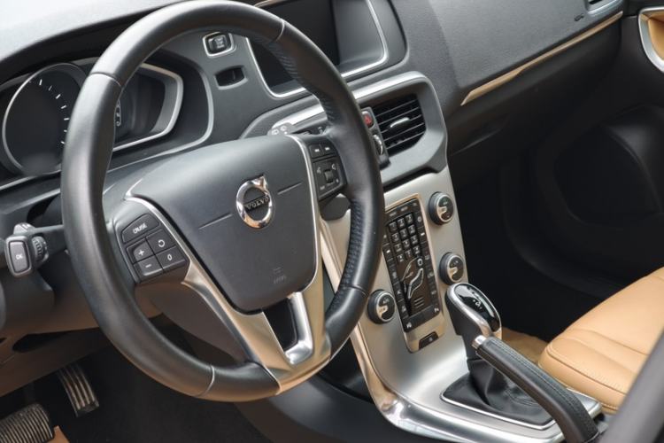 Used Volvo V40 2017 T3 Zhiya Edition Interior 7