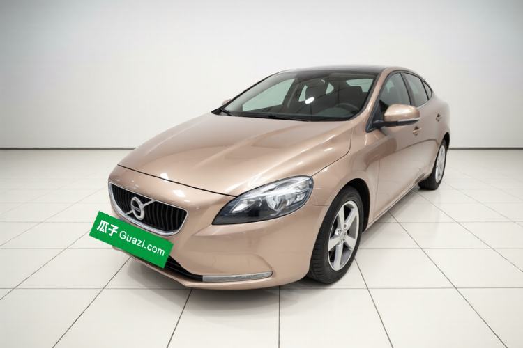 Ojetý Volvo V40 2017 T3 Smart Edition Guazi used car, China used car export, Used car for sale, Used  cars, Cheapest cars for sale