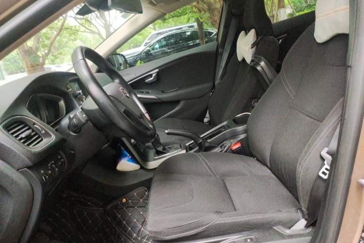 Used Volvo V40 2017 T3 Smart Edition Left Front Seat