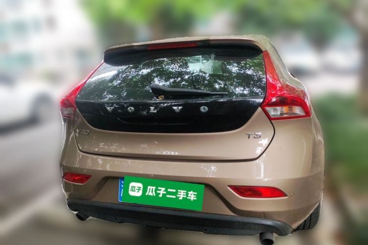 Used Volvo V40 2017 T3 Smart Edition Rear