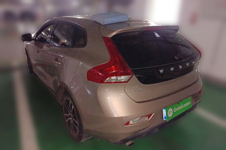Used Volvo V40 2017 T3 Zhiyi Edition Rear Left 45 Deg