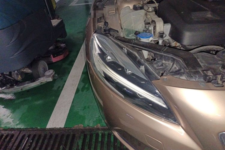 Used Volvo V40 2017 T3 Zhiyi Edition Right Front Headlight