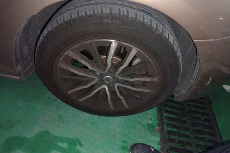 Used Volvo V40 2017 T3 Zhiyi Edition Right Front Wheel Hub