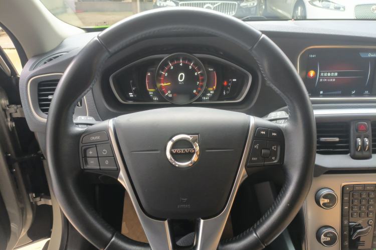 Used Volvo V40 2017 T3 Zhiya Edition Steering Wheel