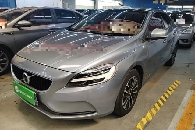 Ojetý Volvo V40 2018 T3 Zhiyi Edition