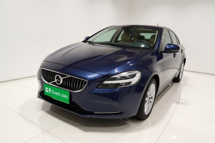 Used Volvo V40 2018 T3 Zhiya Edition Guazi used car, China used car export, Used car for sale, Used  cars, Cheapest cars for sale