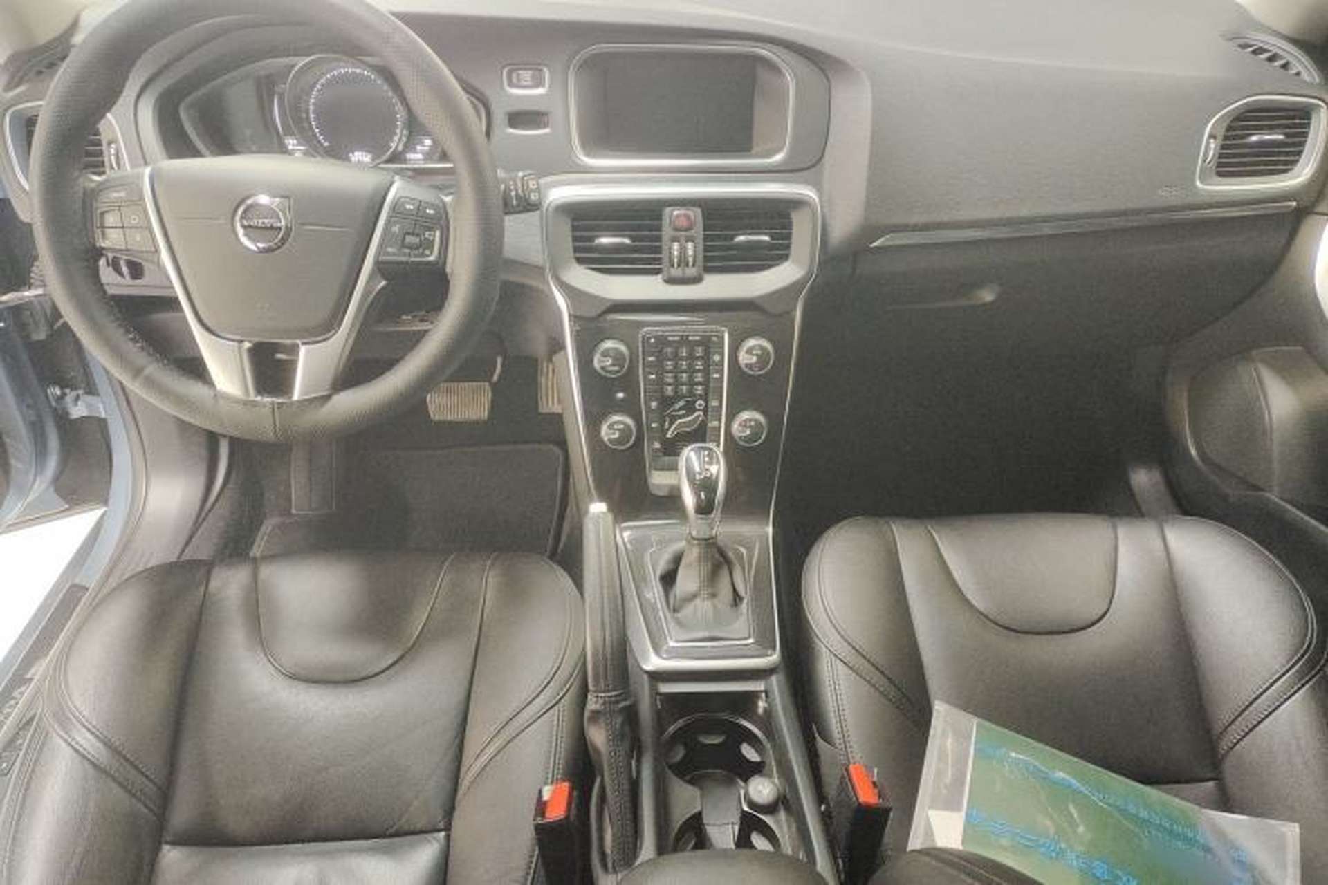 Used Volvo V40 2018 T3 Zhiyi Edition Center Console