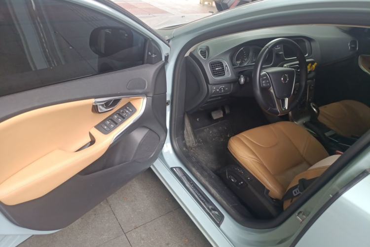 Used Volvo V40 2018 T3 Zhiya Edition Driver Seat