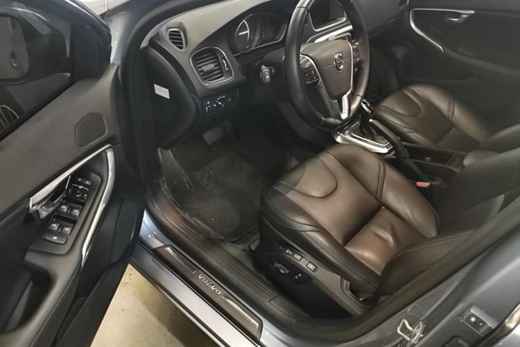 Used Volvo V40 2018 T3 Zhiyi Edition Driver Seat